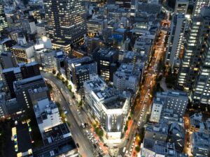 都内交差点夜景