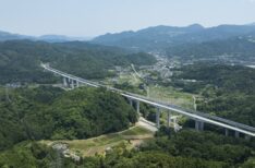 新東名高速道路