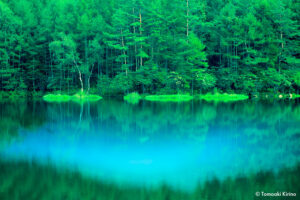 御射鹿池　長野県　撮影/桐野伴秋